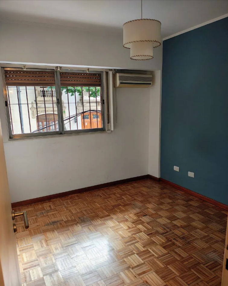 EN VENTA SEMIPISO AL FRENTE 4 AMB CON DEPENDENCIA EN CABALLITO