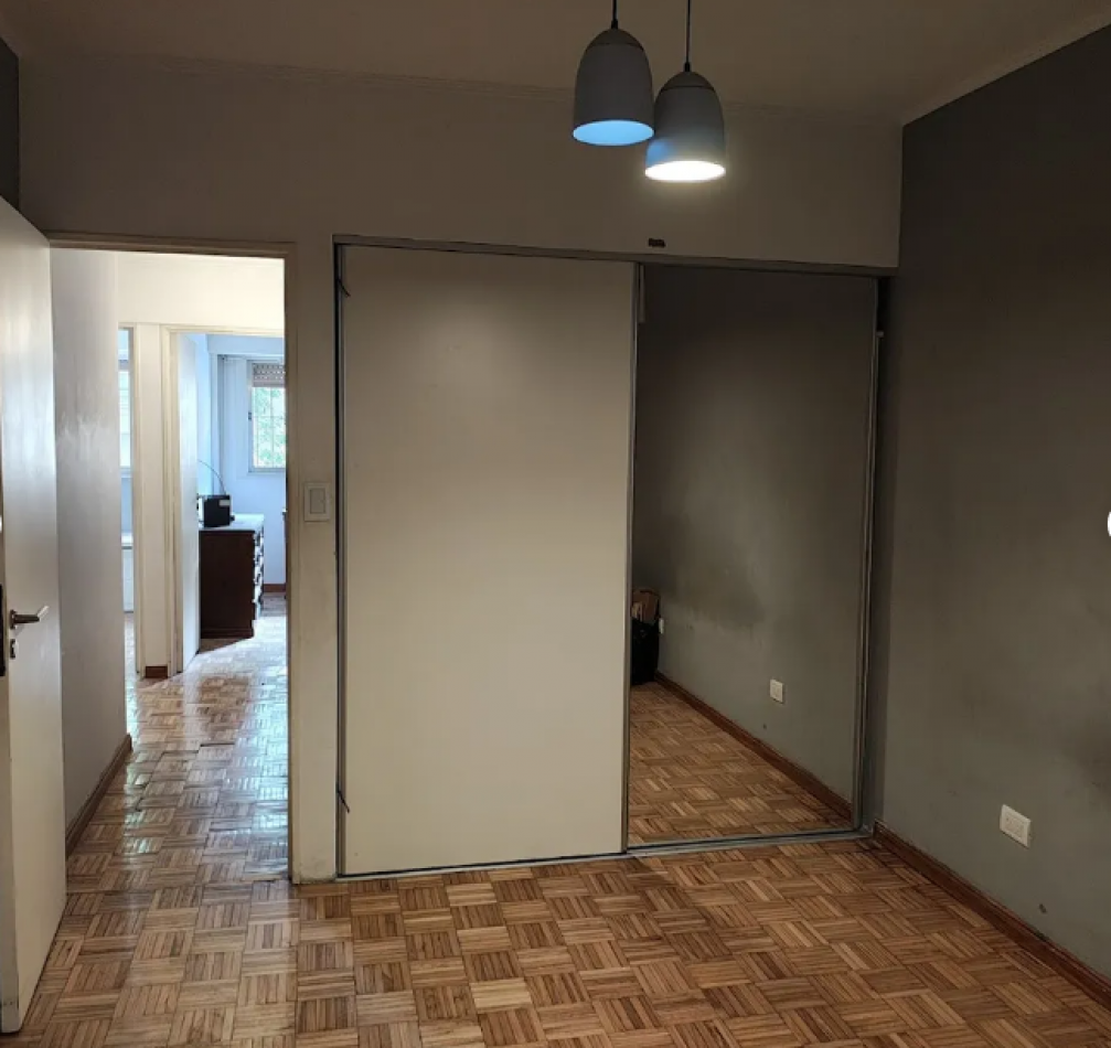 EN VENTA SEMIPISO AL FRENTE 4 AMB CON DEPENDENCIA EN CABALLITO