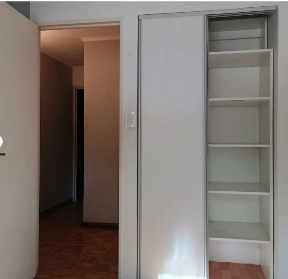 EN VENTA SEMIPISO AL FRENTE 4 AMB CON DEPENDENCIA EN CABALLITO