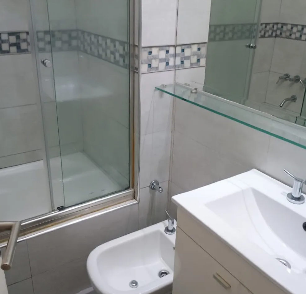 EN VENTA SEMIPISO AL FRENTE 4 AMB CON DEPENDENCIA EN CABALLITO