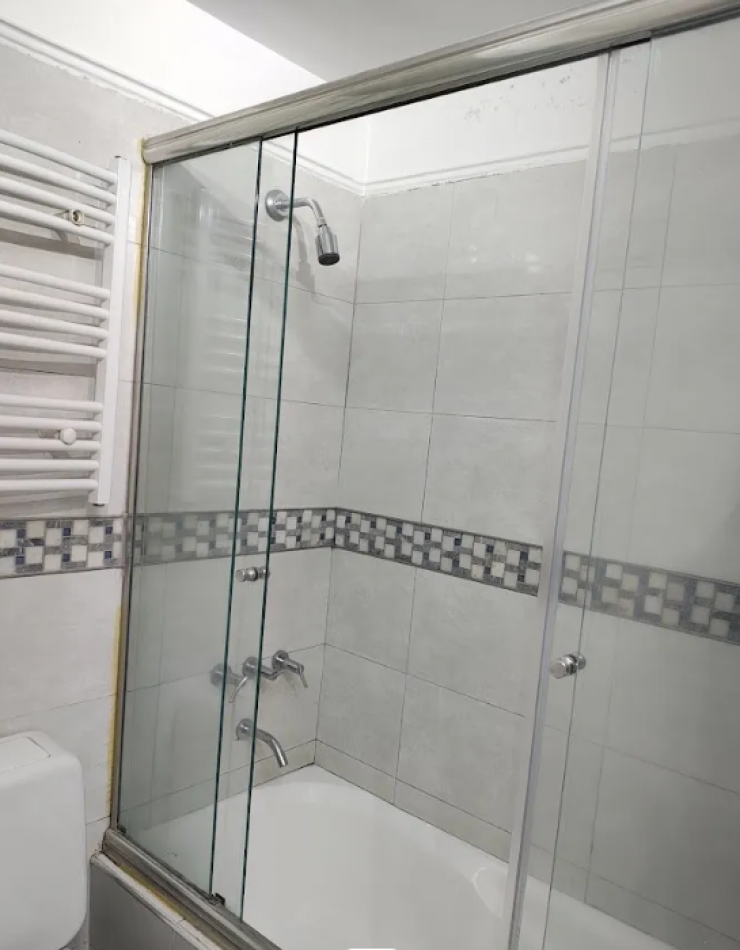 EN VENTA SEMIPISO AL FRENTE 4 AMB CON DEPENDENCIA EN CABALLITO