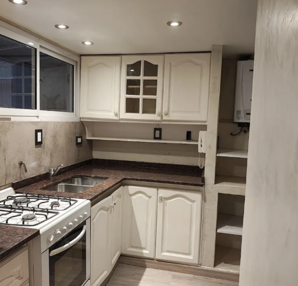 EN VENTA SEMIPISO AL FRENTE 4 AMB CON DEPENDENCIA EN CABALLITO