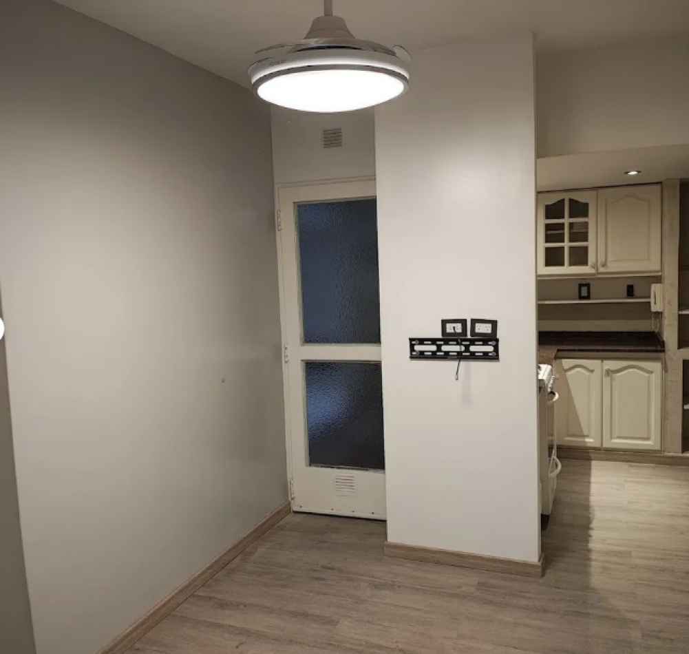 EN VENTA SEMIPISO AL FRENTE 4 AMB CON DEPENDENCIA EN CABALLITO