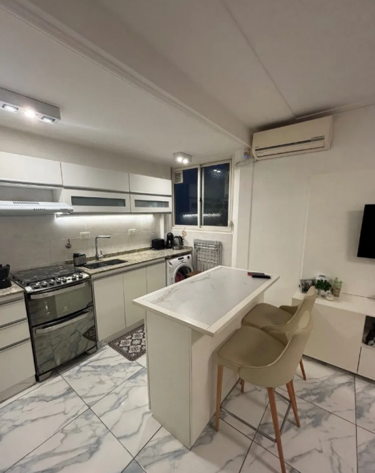 EN VENTA DEPTO 3 AMB EN CABALITO