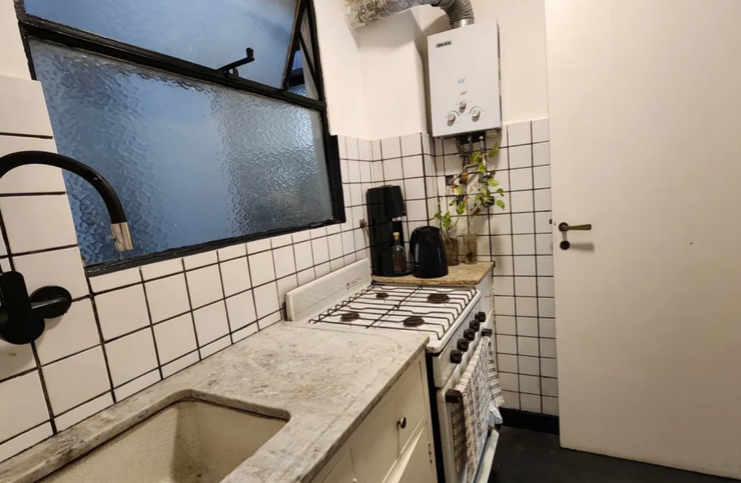 Alquiler depto 1 amb  c on Balcon en balvanera