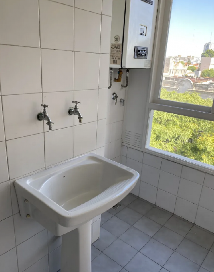 EN VENTA DEPTO 2 AMB EN ALMAGRO