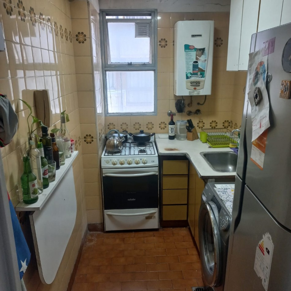 En venta depto 3 Amb al  Frente c/ cochera y Baulera en Villa del Parque