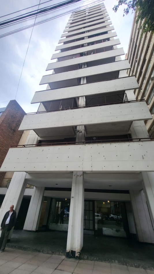 DEPARTAMENTO 3 AMB AL CONTRAFRENTE  CON COCHERA Y BAULERA EN VILLA DEL PARQUE