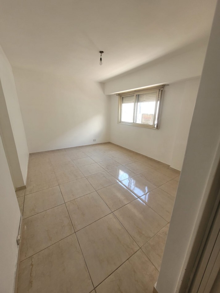 En alquiler depto de 2 amb  con patio en Almagro