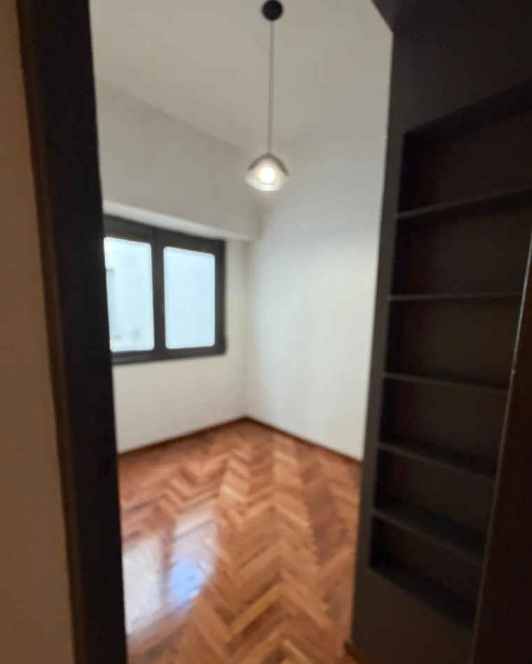 En venta Depto de 3 amb contrafrente en Las Cañitas