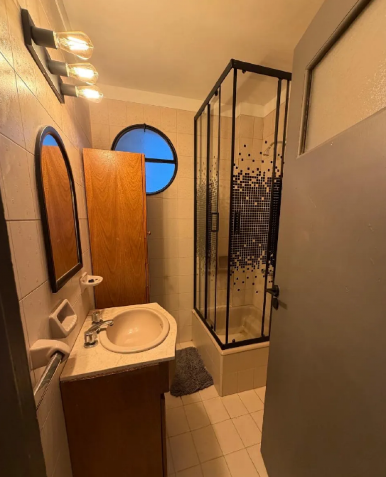 En venta Depto de 3 amb contrafrente en Las Cañitas