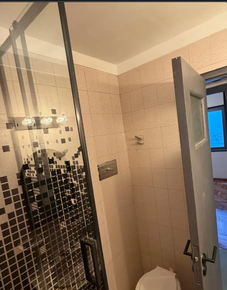 En venta Depto de 3 amb contrafrente en Las Cañitas