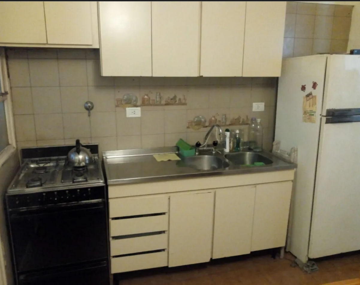 En venta depto de 3 Amb con Balcon al contrafrente en Flores