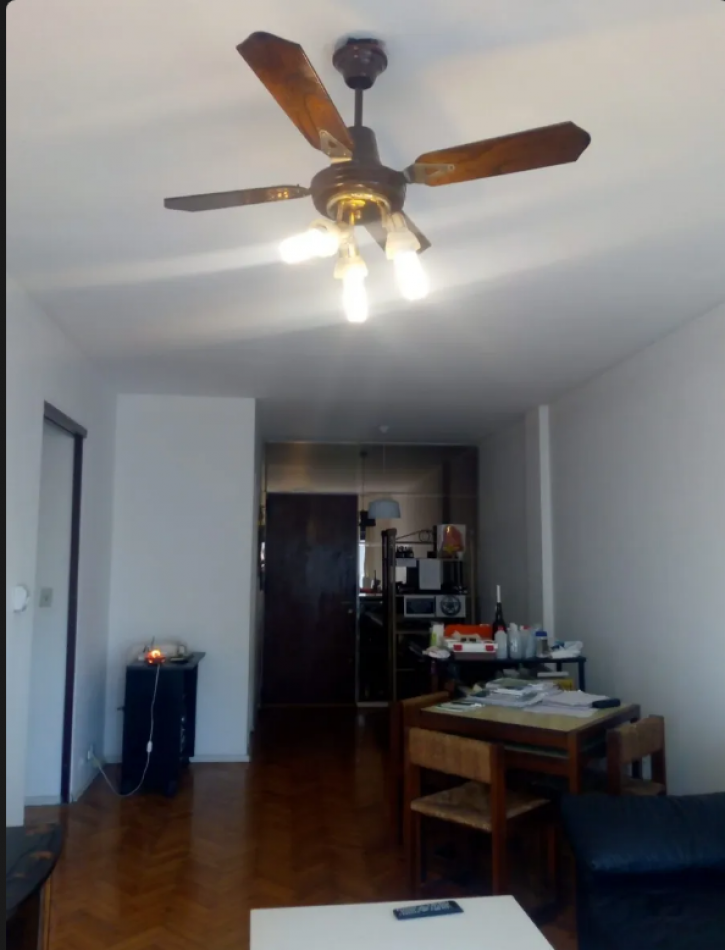 En venta depto de 3 Amb con Balcon al contrafrente en Flores