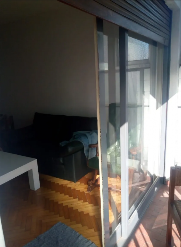 En venta depto de 3 Amb con Balcon al contrafrente en Flores