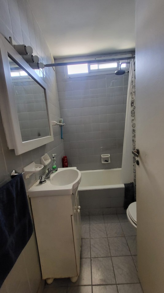 Venta departamento de 3 amb en Av. Rivadavia 2500, Balvanera