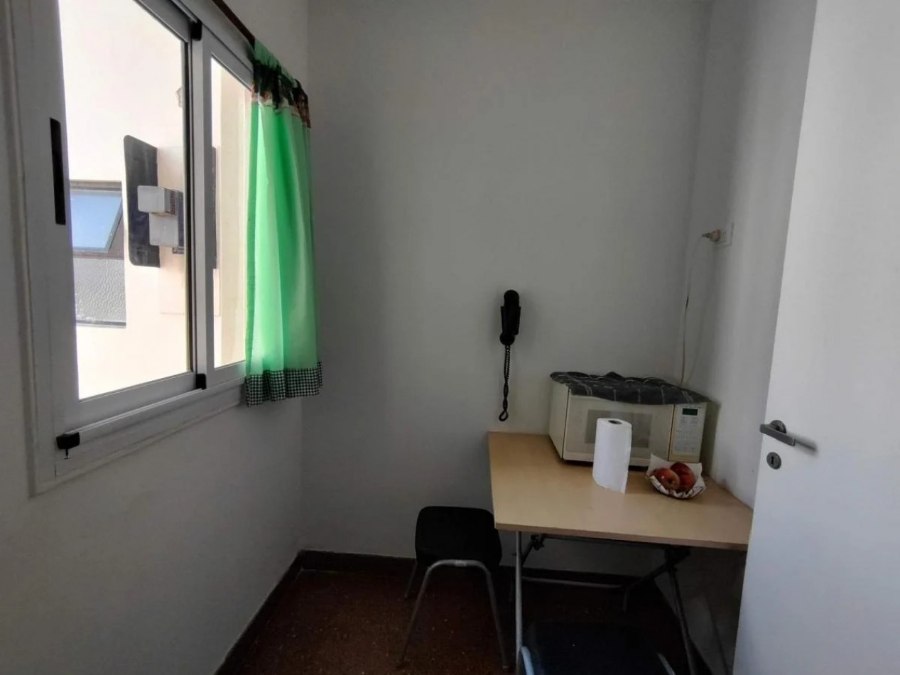 Venta departamento de 3 amb en Av. Rivadavia 2500, Balvanera