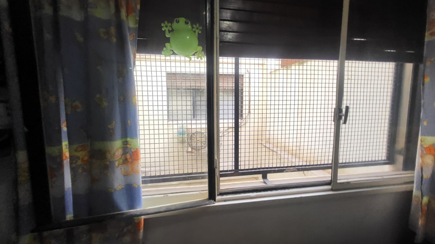 En venta Depto de 4 amb.al Frente con Balcon en Villa Crespo