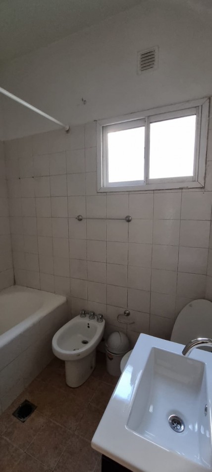 En venta depto  2 amb en caballito