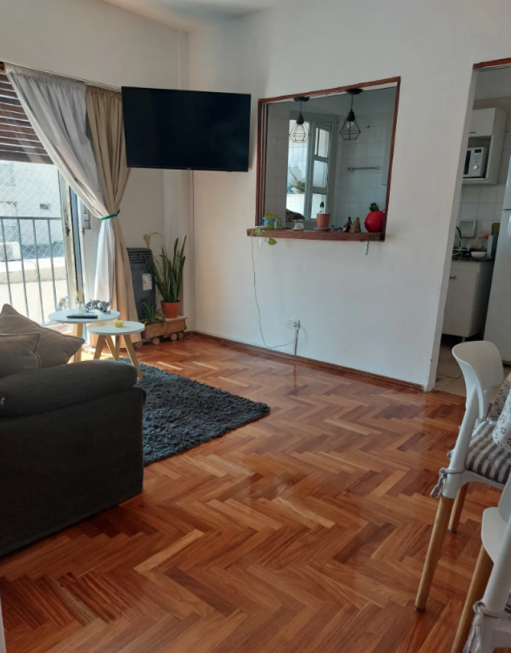 En venta Depto de 2 amb Vista abierta en Belgrano