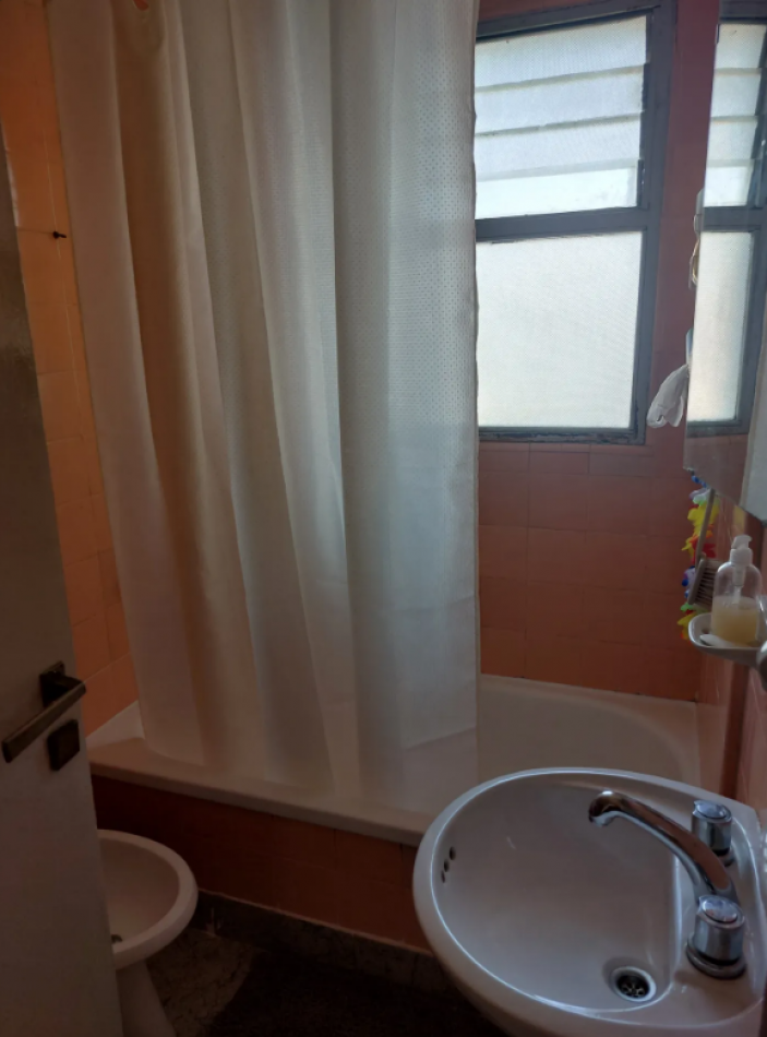 En venta Depto de 2 amb Vista abierta en Belgrano