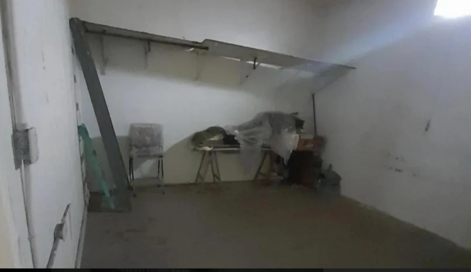 EN VENTA CASA LOTE PROPIO 4 AMB  CON DEPENDENCIA ATRAS EN FLORES