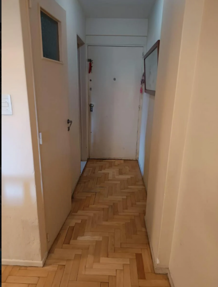 En venta depto de 5 amb con balcon al frente en Almagro