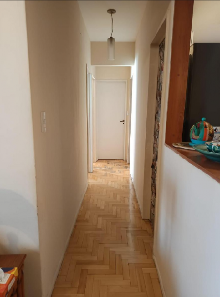 En venta depto de 5 amb con balcon al frente en Almagro