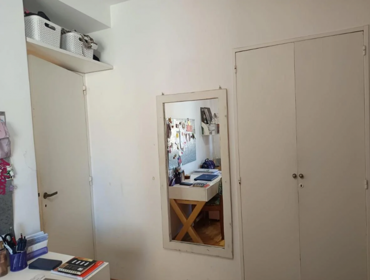 En venta depto de 5 amb con balcon al frente en Almagro