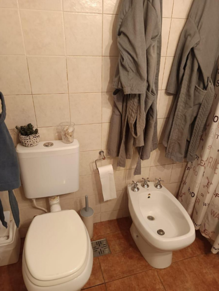 En venta depto de 5 amb con balcon al frente en Almagro