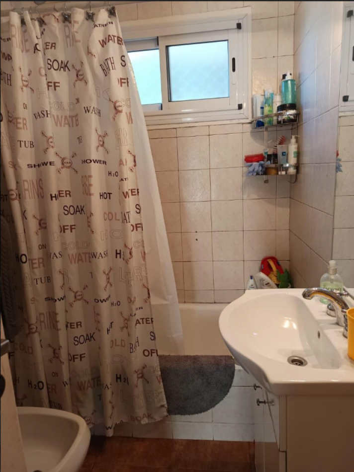 En venta depto de 5 amb con balcon al frente en Almagro