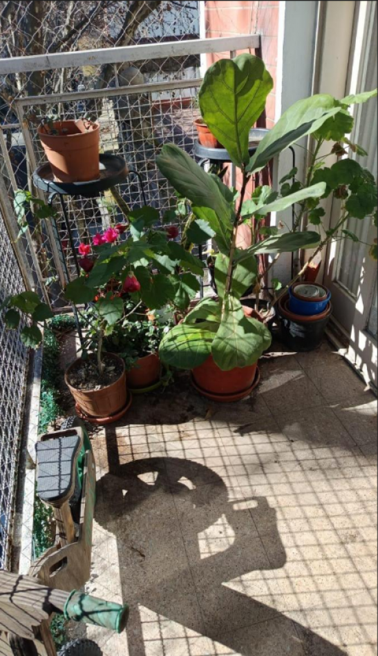 En venta depto de 5 amb con balcon al frente en Almagro