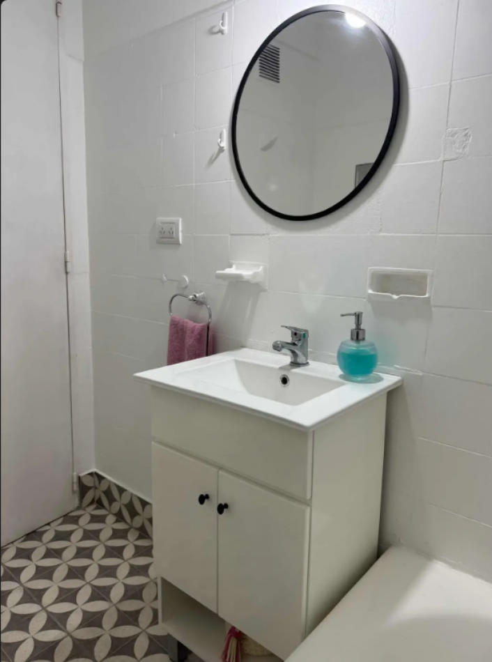 En Venta Depto Reciclado de 2 Amb x Escalera en Caballito