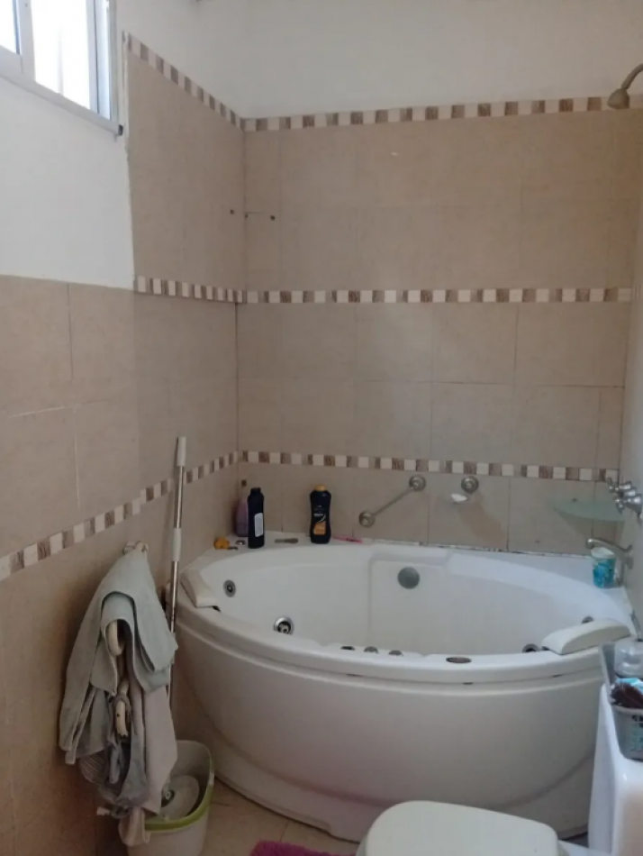 En venta Ph 3 amb con entrada Independiente en Monte Castro