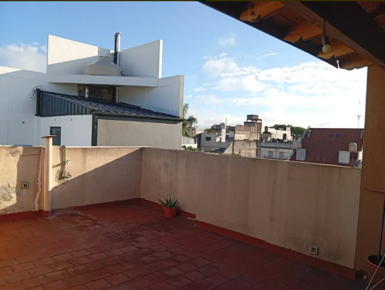 En venta Ph 3 amb con entrada Independiente en Monte Castro