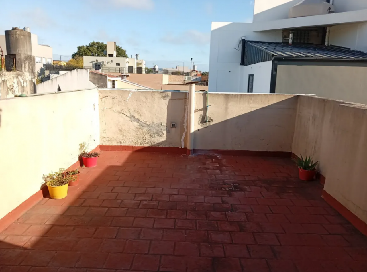 En venta Ph 3 amb con entrada Independiente en Monte Castro