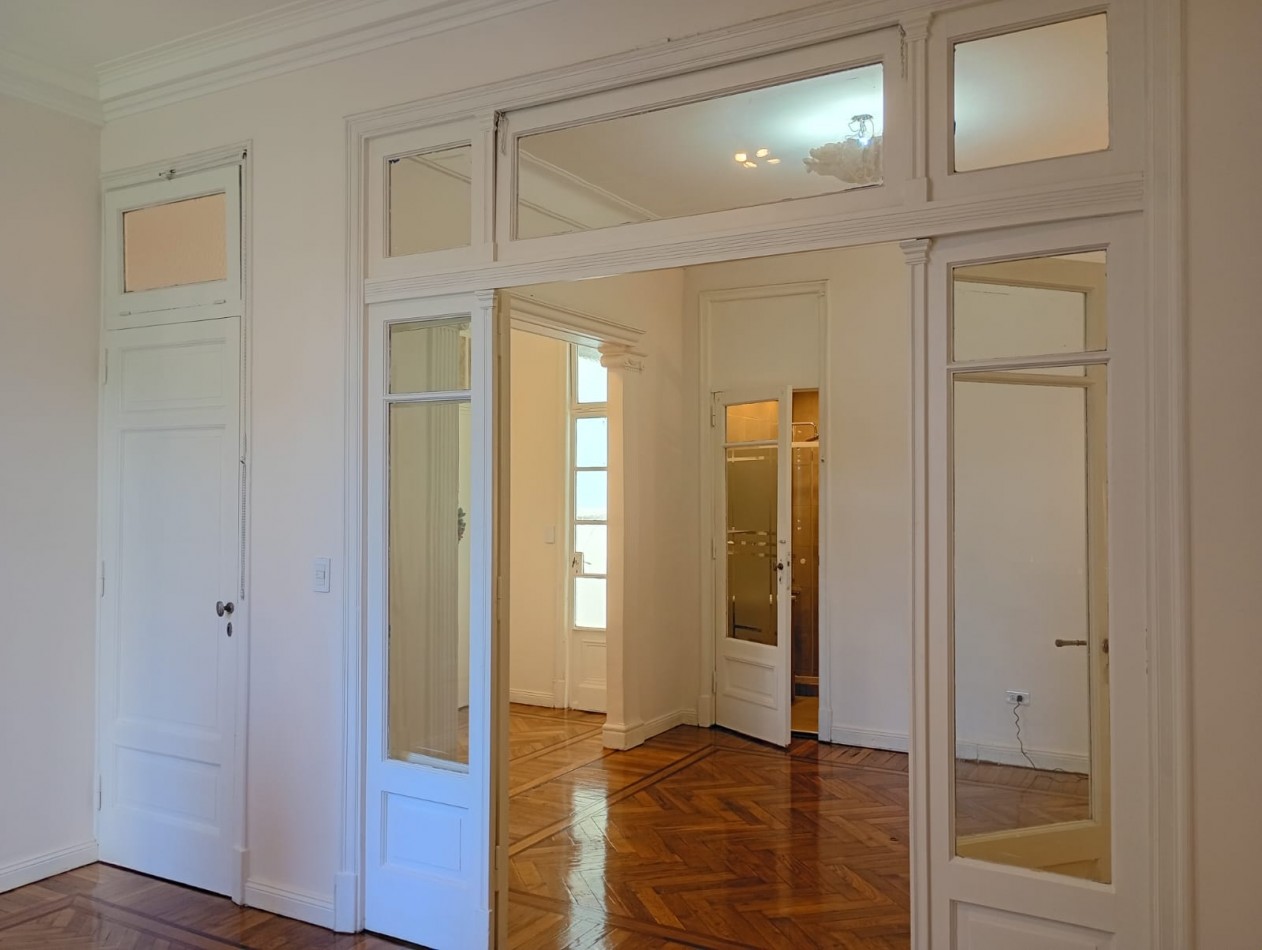 Venta departamento 3 amb rafaccionado a nuevo en Viamonte 2400, Balvanera