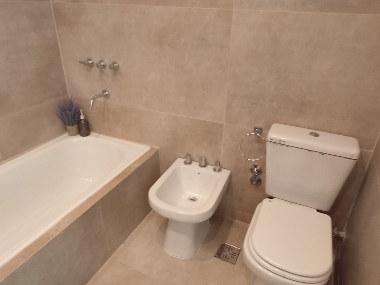 Venta departamento 3 amb rafaccionado a nuevo en Viamonte 2400, Balvanera