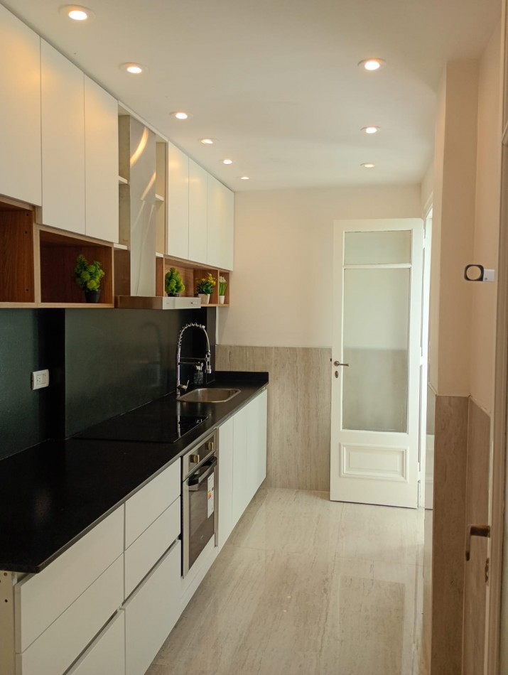 Venta departamento 3 amb rafaccionado a nuevo en Viamonte 2400, Balvanera