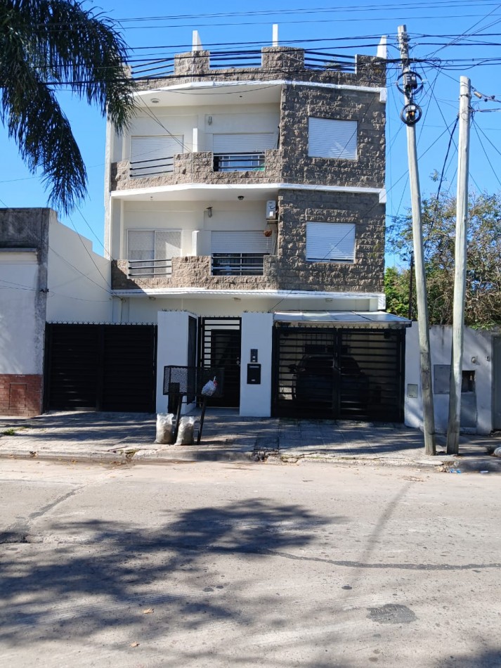 Venta depto dos ambientes en la calle Urquiza 1100, Ramos Mejia.