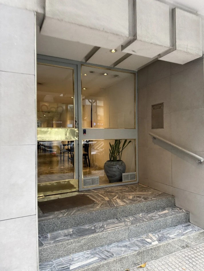 En Venta Impecable Depto de 3 Amb con Balcon Aterrazado en Belgrano
