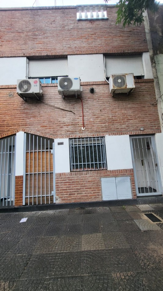 Venta ph de 3 ambientes con patio en Caldas 1700, Villa Ortuzar