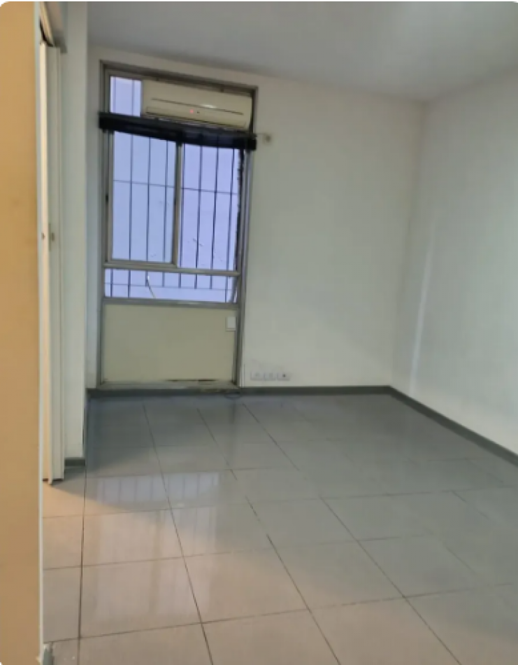 En venta depto de 3 amb. lateral con cochera en San Nicolas