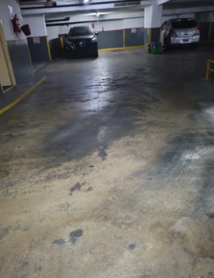 En venta depto de 3 amb. lateral con cochera en San Nicolas