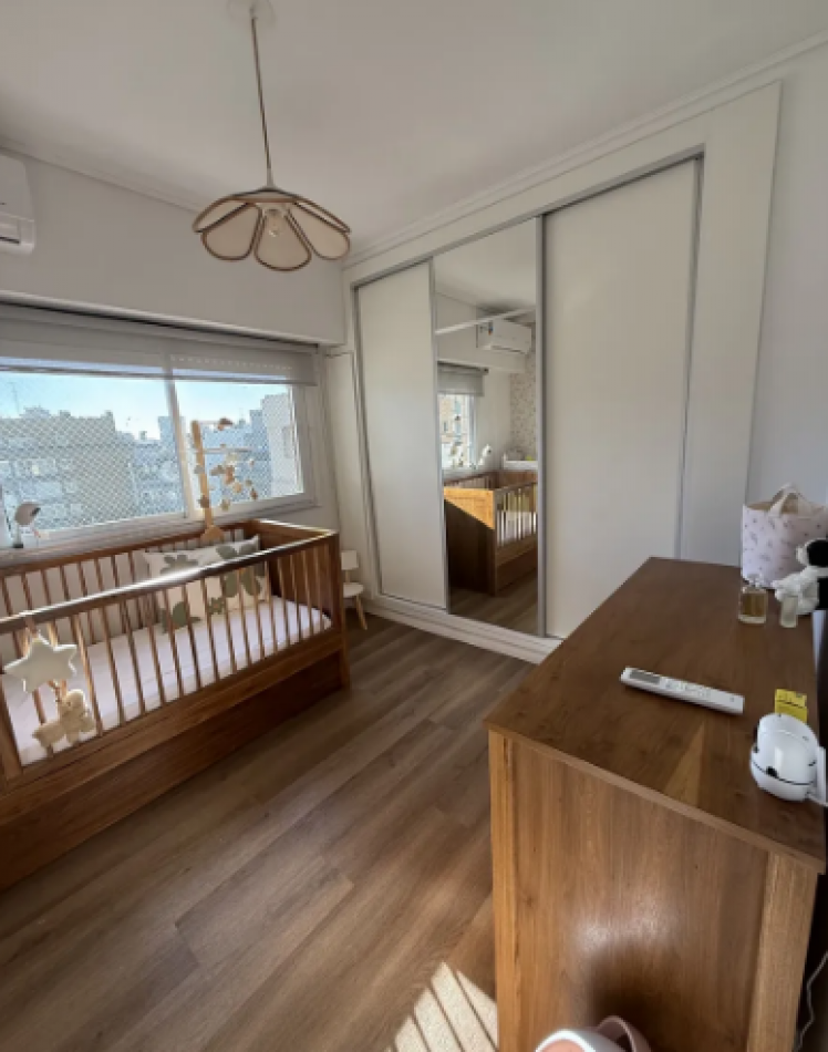 En venta Depto de 4 amb con balcon corrido en Recoleta