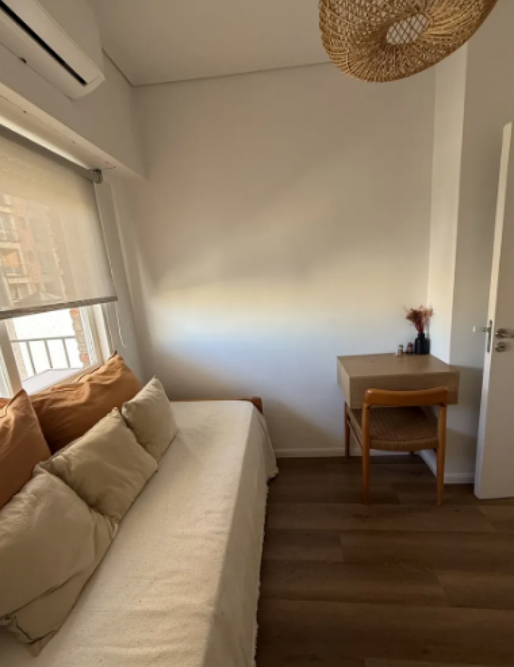 En venta Depto de 4 amb con balcon corrido en Recoleta