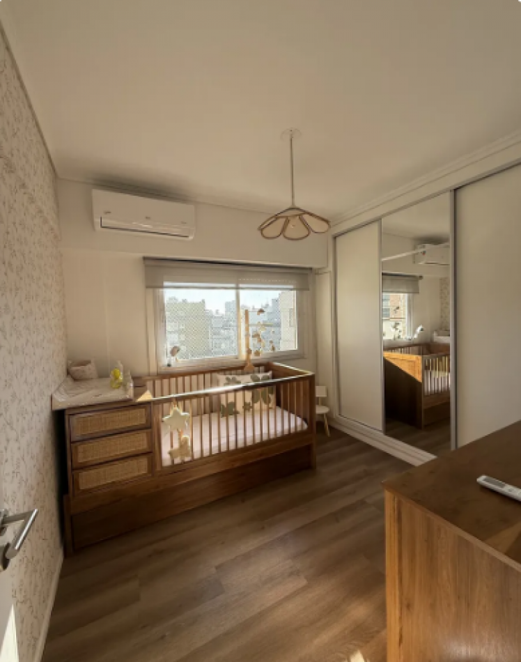 En venta Depto de 4 amb con balcon corrido en Recoleta