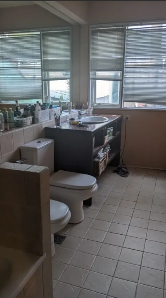 Casa en Venta 4 amb con cochera  sobre lote Propio en   Saavedra