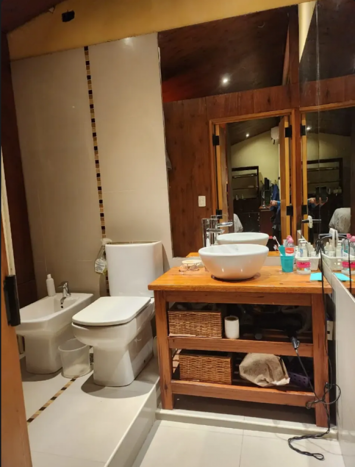 Casa en Venta 4 amb con cochera  sobre lote Propio en   Saavedra