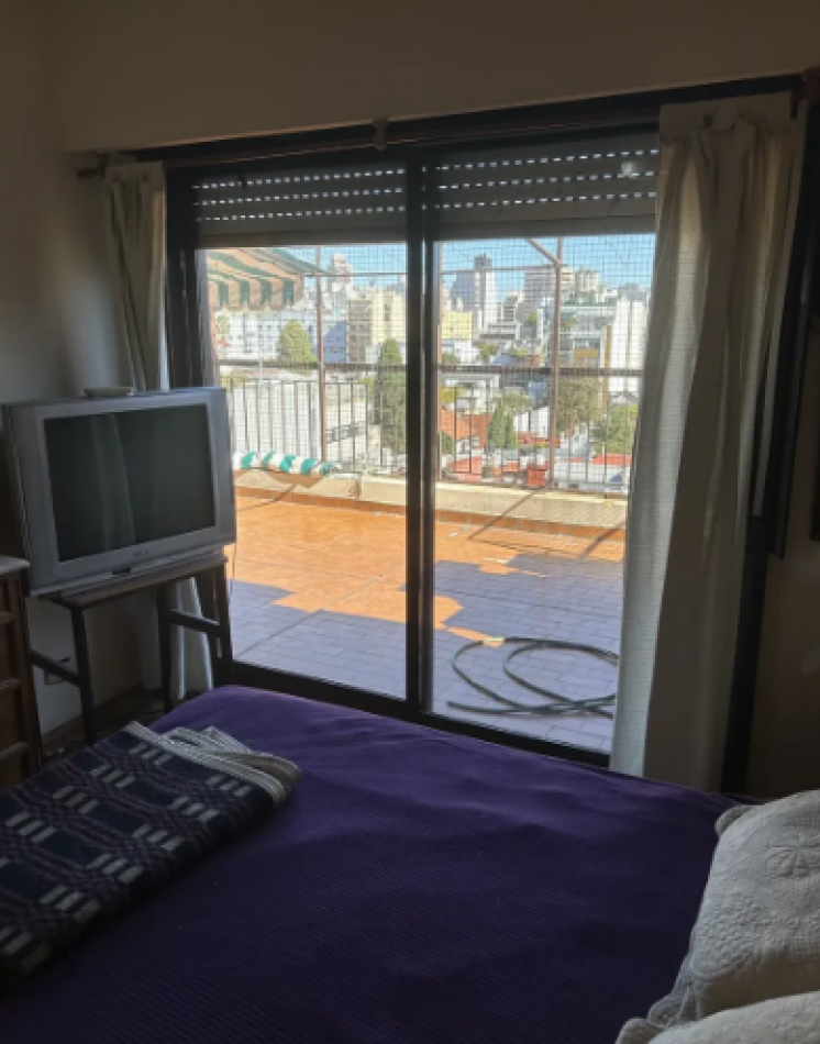 En Venta Depto de 4 amb al frente ,cochera y Baulera en Villa Crespo